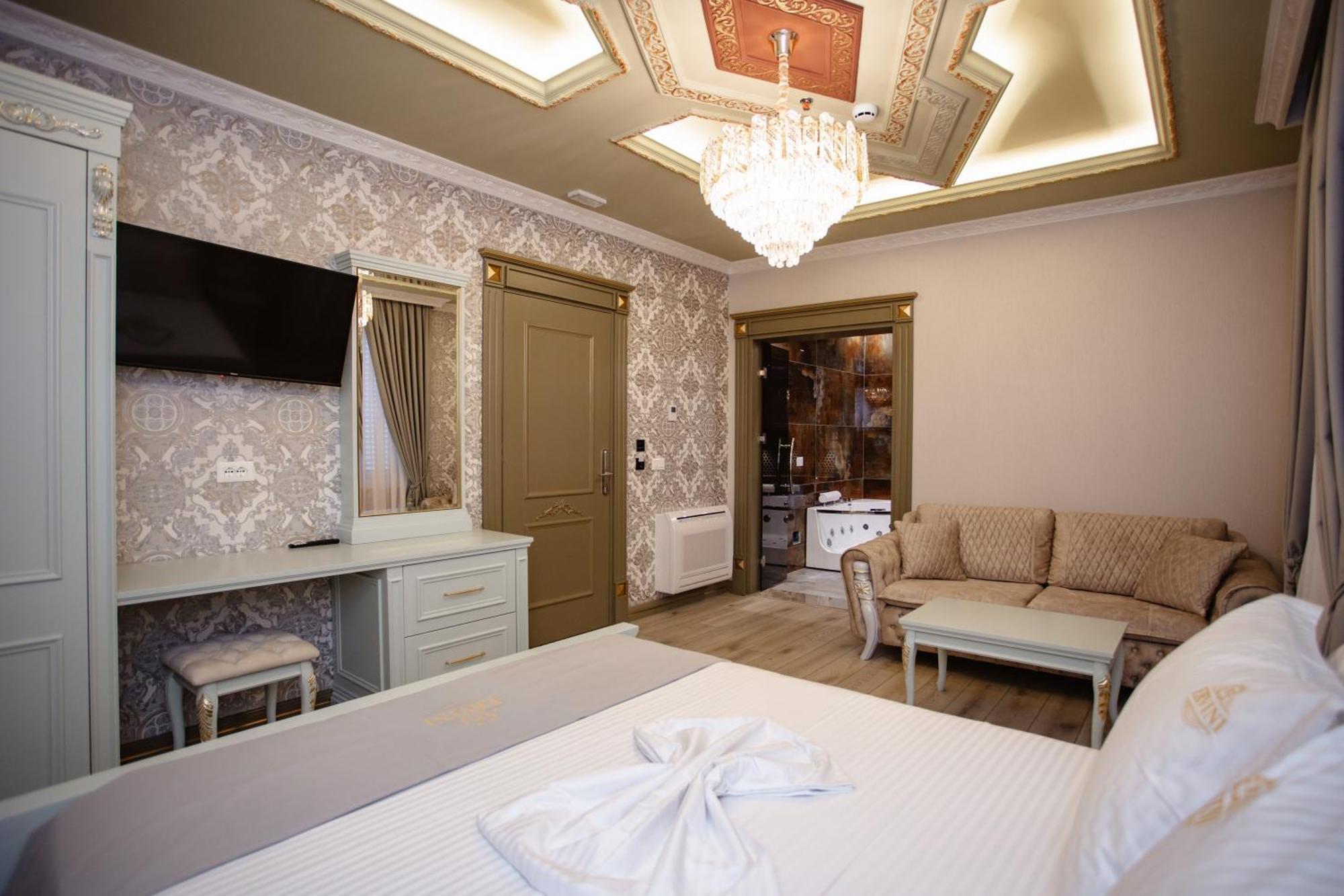 Ervini Boutique Hotel Shkodër Dış mekan fotoğraf